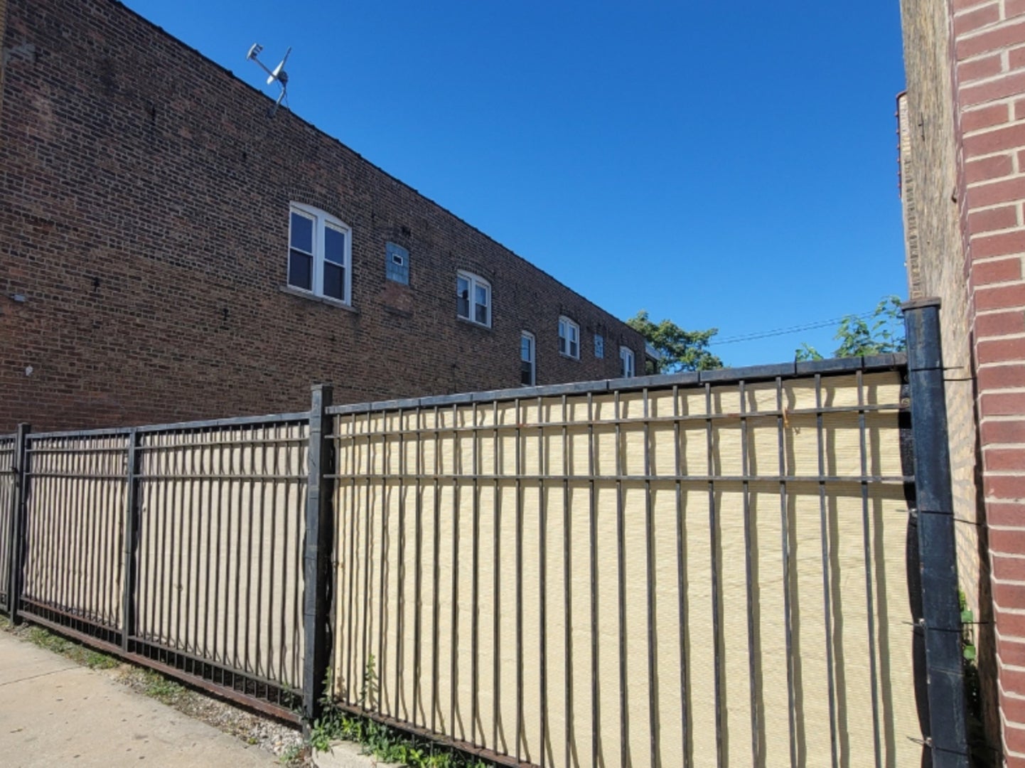 4950 W Diversey Avenue