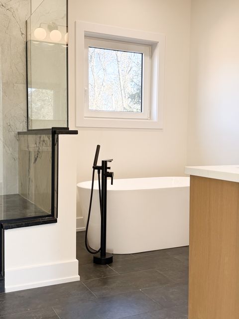 Tiny photo for 703 N Gibbons Avenue, Arlington Heights, IL 60004 (MLS # 12661859)
