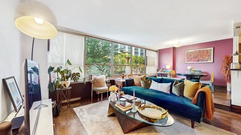 Tiny photo for 3550 N Lake Shore Drive #224, Chicago, IL 60657 (MLS # 12398562)