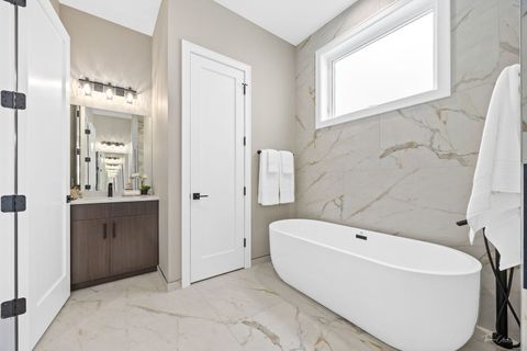 Tiny photo for 1634 W Wolfram Street, Chicago, IL 60657 (MLS # 12480794)