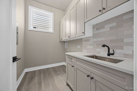 Tiny photo for 1634 W Wolfram Street, Chicago, IL 60657 (MLS # 12480794)