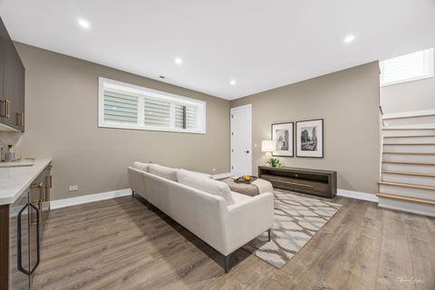 Tiny photo for 1634 W Wolfram Street, Chicago, IL 60657 (MLS # 12480794)