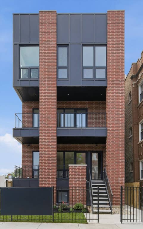 Photo of 6414 N Francisco Avenue #102, Chicago, IL 60645 (MLS # 12729931)