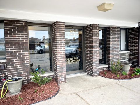 4623 N Chester Avenue 112W Chicago IL 60656
