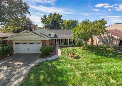 Tiny photo for 325 Green Valley Drive, Naperville, IL 60540 (MLS # 12471057)