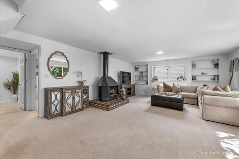 Tiny photo for 325 Green Valley Drive, Naperville, IL 60540 (MLS # 12471057)