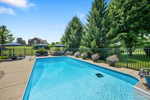 Tiny photo for 1401 Stag Trail, Cary, IL 60013 (MLS # 12686872)