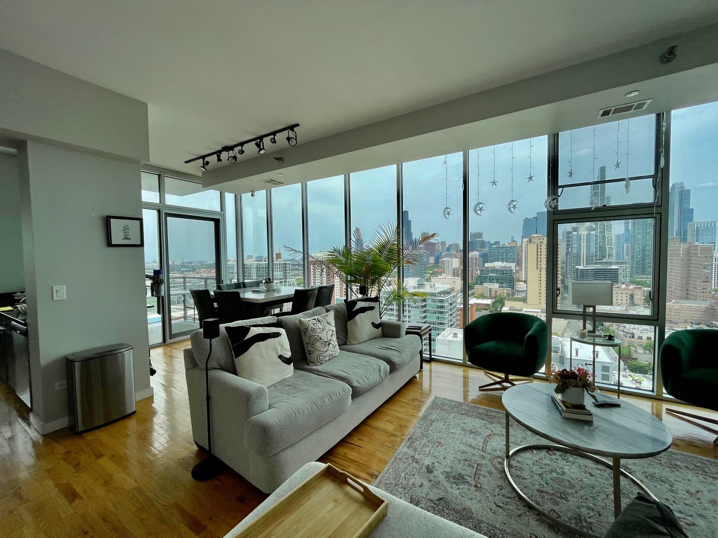 1720 S Michigan Avenue 2218
