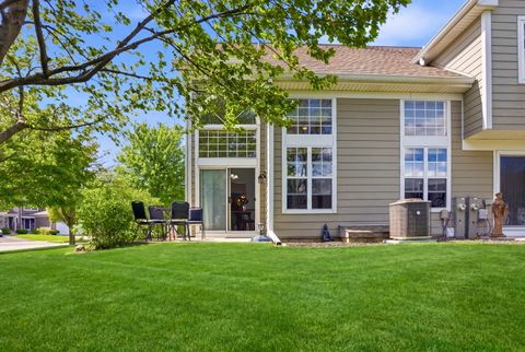 Tiny photo for 605 Kingsbridge Drive, Carol Stream, IL 60188 (MLS # 12642517)