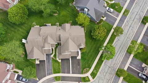 Tiny photo for 605 Kingsbridge Drive, Carol Stream, IL 60188 (MLS # 12642517)