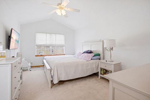 Tiny photo for 605 Kingsbridge Drive, Carol Stream, IL 60188 (MLS # 12642517)