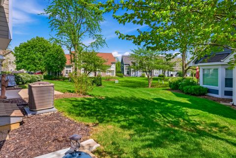 Tiny photo for 605 Kingsbridge Drive, Carol Stream, IL 60188 (MLS # 12642517)