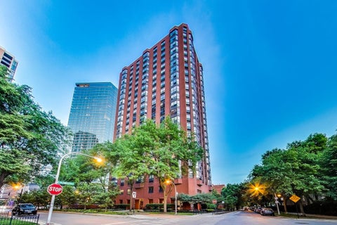 Photo of 901 S Plymouth Court #1905, Chicago, IL 60605 (MLS # 12795983)