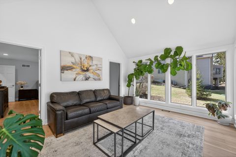 Tiny photo for 41W716 Hunters Hill Drive, St. Charles, IL 60175 (MLS # 12578398)