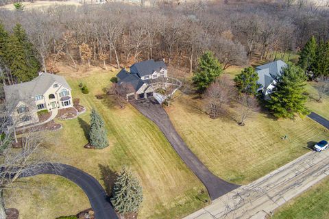 Tiny photo for 41W716 Hunters Hill Drive, St. Charles, IL 60175 (MLS # 12578398)