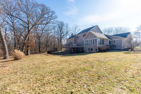 Tiny photo for 41W716 Hunters Hill Drive, St. Charles, IL 60175 (MLS # 12578398)