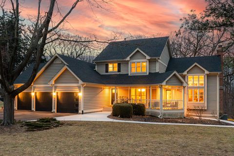 Tiny photo for 41W716 Hunters Hill Drive, St. Charles, IL 60175 (MLS # 12578398)