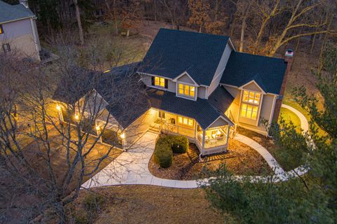 Tiny photo for 41W716 Hunters Hill Drive, St. Charles, IL 60175 (MLS # 12578398)