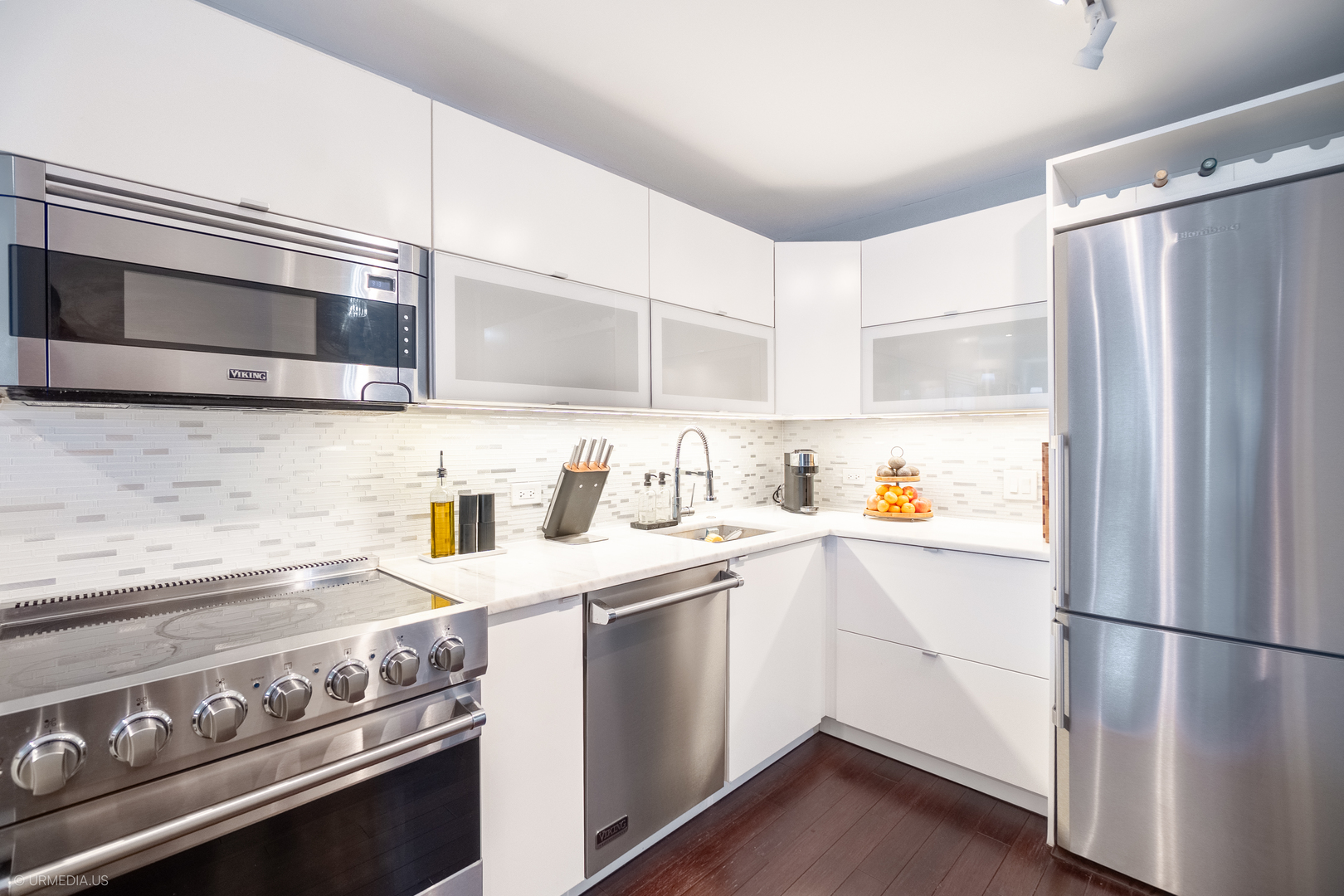 1030 N State Street 8J