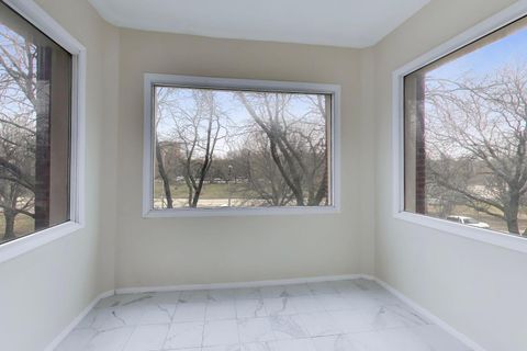 Tiny photo for 825 E Drexel Square #2, Chicago, IL 60615 (MLS # 12564556)