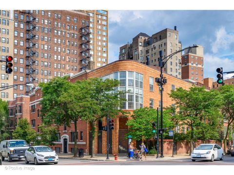 339 W WEBSTER Avenue 2B Chicago IL 60614