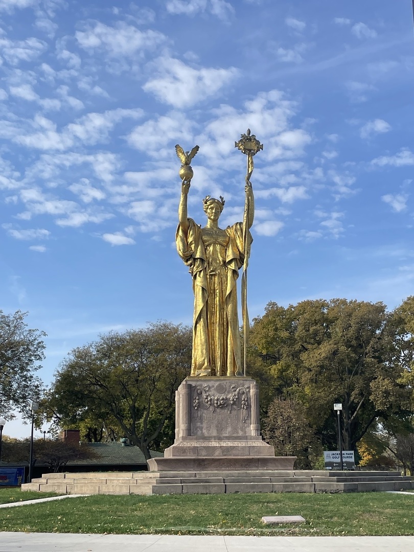 Chicago, Illinois 60615, United States, 5 Bedrooms Bedrooms, ,6 BathroomsBathrooms,Residential,Active,207526