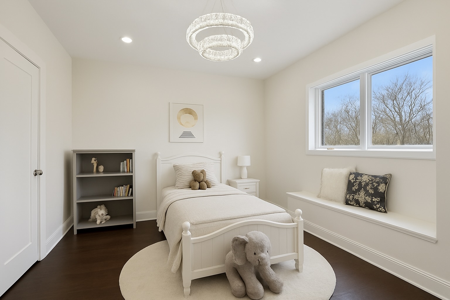 Chicago, Illinois 60615, United States, 5 Bedrooms Bedrooms, ,6 BathroomsBathrooms,Residential,Active,207526