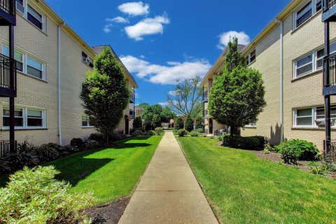 Tiny photo for 6565 N Harlem Avenue #2N, Chicago, IL 60631 (MLS # 12648454)