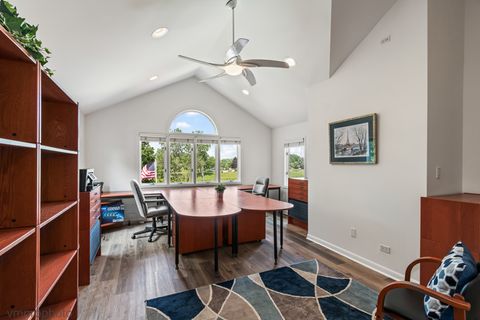 Tiny photo for 1424 E Jonquil Circle, Arlington Heights, IL 60004 (MLS # 12433719)