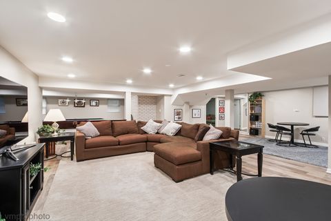 Tiny photo for 1424 E Jonquil Circle, Arlington Heights, IL 60004 (MLS # 12433719)