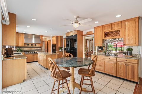 Tiny photo for 1424 E Jonquil Circle, Arlington Heights, IL 60004 (MLS # 12433719)