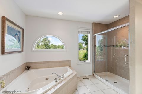 Tiny photo for 1424 E Jonquil Circle, Arlington Heights, IL 60004 (MLS # 12433719)