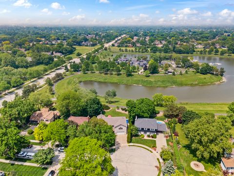 Tiny photo for 1424 E Jonquil Circle, Arlington Heights, IL 60004 (MLS # 12433719)