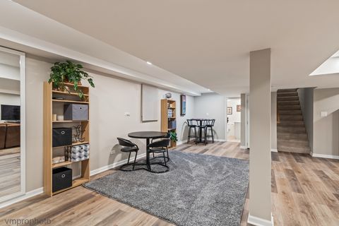 Tiny photo for 1424 E Jonquil Circle, Arlington Heights, IL 60004 (MLS # 12433719)