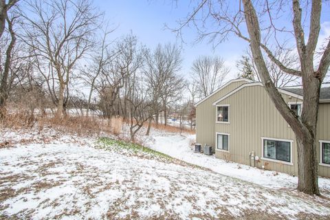 Tiny photo for 347 Hickory Lane #A, Lake Barrington, IL 60010 (MLS # 12538563)