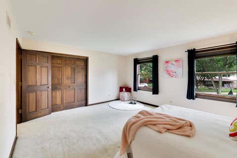 Tiny photo for 2302 Lisa Court, Palatine, IL 60067 (MLS # 12718167)