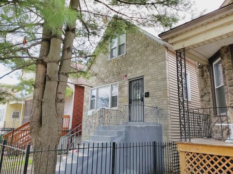 Tiny photo for 8322 S Marquette Avenue, Chicago, IL 60617 (MLS # 12485394)