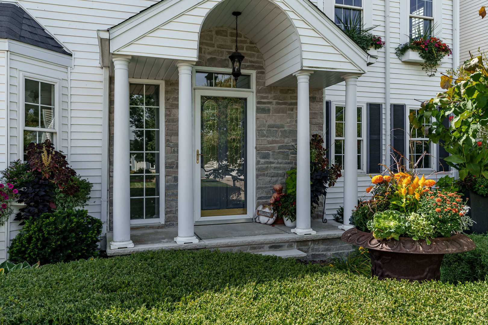 1131 COMFORT COVE Drive