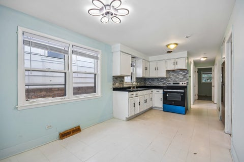 Tiny photo for 840 E 89th Street, Chicago, IL 60619 (MLS # 12675772)