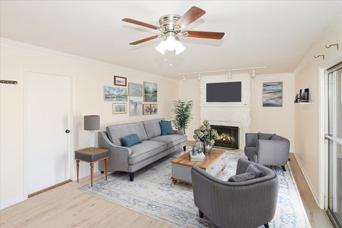 Tiny photo for 760 Longford Drive, Roselle, IL 60172 (MLS # 12582336)