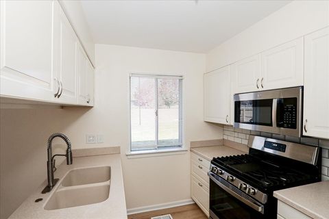 Tiny photo for 760 Longford Drive, Roselle, IL 60172 (MLS # 12582336)