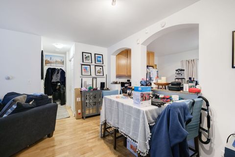 Tiny photo for 1238 W Pratt Boulevard #2C, Chicago, IL 60626 (MLS # 12582296)