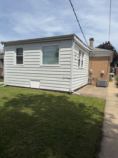 Tiny photo for 1108 31st Avenue, Bellwood, IL 60104 (MLS # 12678655)
