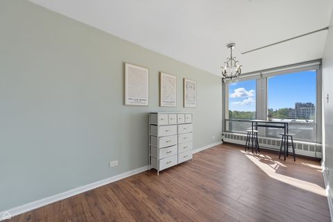 Tiny photo for 1400 E 55th Place #702S, Chicago, IL 60637 (MLS # 12487874)