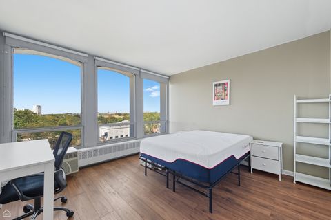 Tiny photo for 1400 E 55th Place #702S, Chicago, IL 60637 (MLS # 12487874)