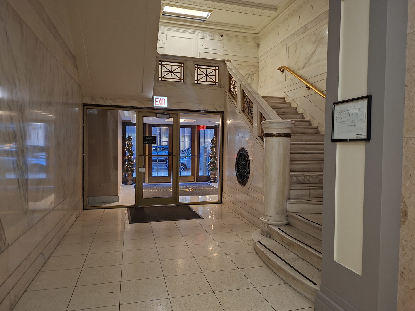 5 N Wabash Avenue 1705