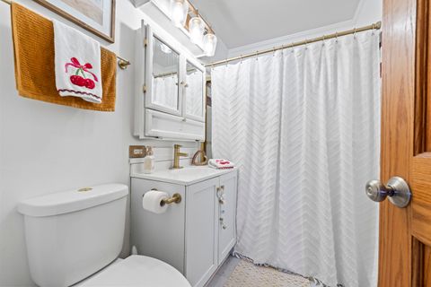 Tiny photo for 7241 W 109th Place, Worth, IL 60482 (MLS # 12609357)