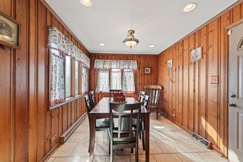 Tiny photo for 7241 W 109th Place, Worth, IL 60482 (MLS # 12609357)