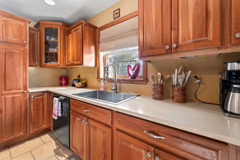 Tiny photo for 7241 W 109th Place, Worth, IL 60482 (MLS # 12609357)