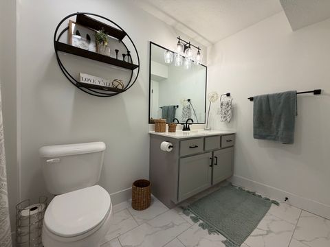 Tiny photo for 1 Deerfield Court, Bloomington, IL 61705 (MLS # 12577925)